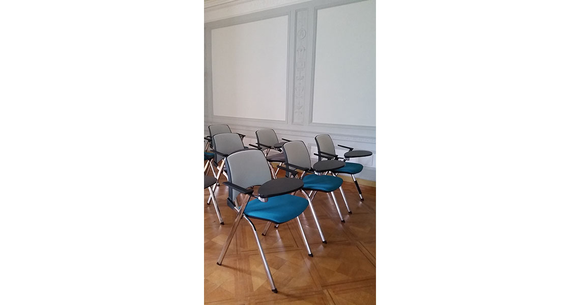 Chairs and tables for libraries, lecture rooms and training rooms in