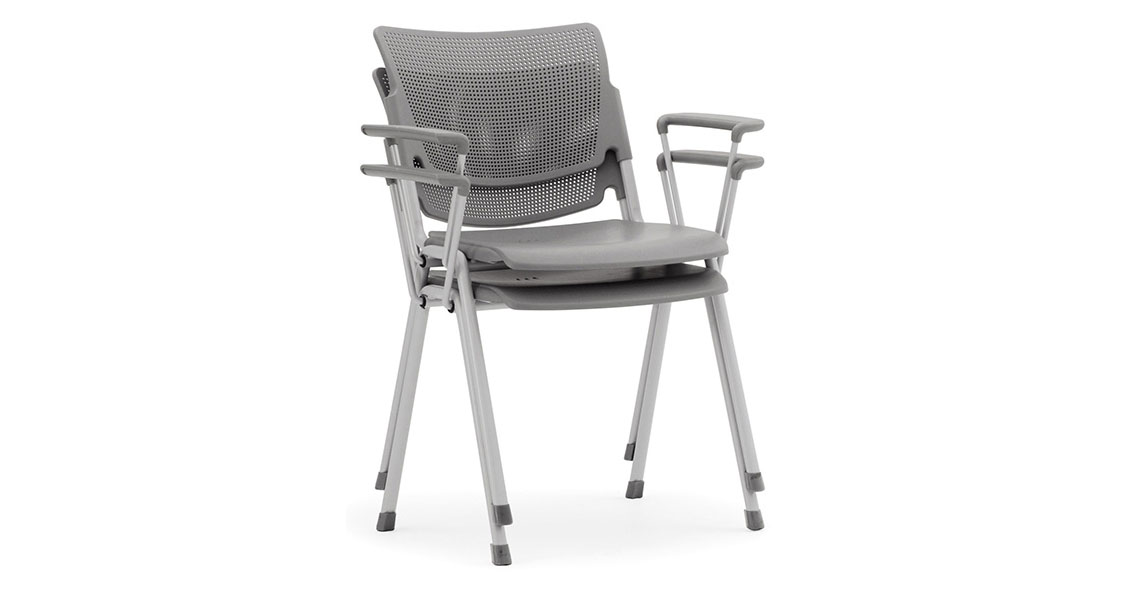 stackable-and-folding-chairs-img-13
