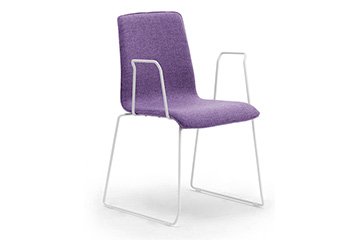 Contemporary design lunchroom armchairs with sled base for pub, restaurant, wine bar, pizzeria, bistro Zerosedici sled base