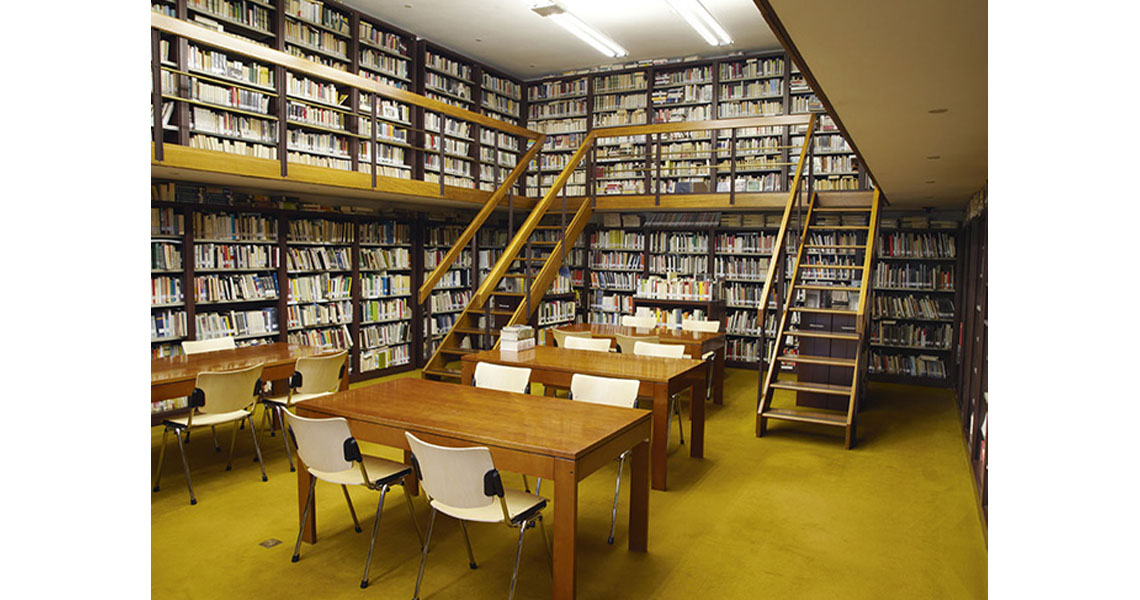 sedie-p-biblioteche-aula-lettura-didattica-universita-img-02