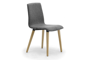 Sedie dal design moderno con gambe in legno per la sala conferenze, convegni e congressi Zerosedici 4gl