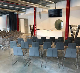 Sedia dal design unico e moderno per sala meeting, corsi, riunioni