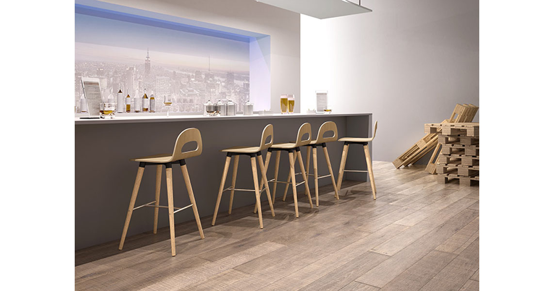 Sgabello Design Saddle Plastica per Penisola Cucina Girevole