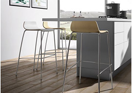 sgabelli impilabili in legno per bancone cucina bar My Stool