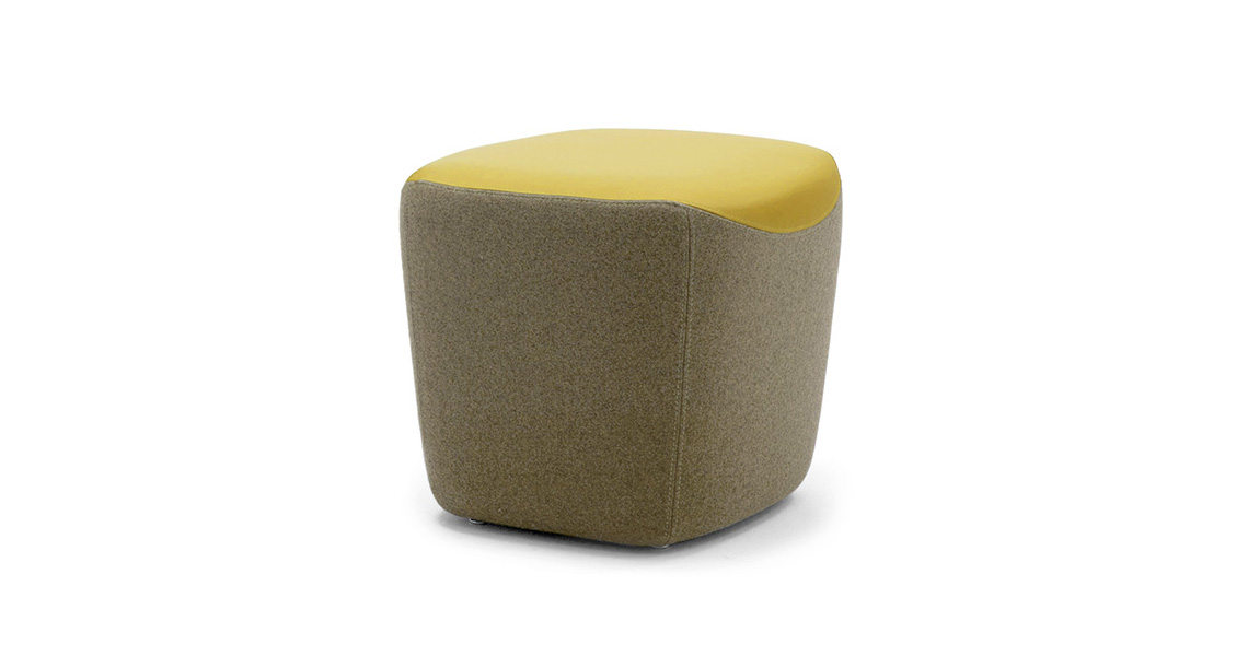 lounge-chair-sofa-w-pouf-ottoman-f-waiting-hall-atrium-img-28