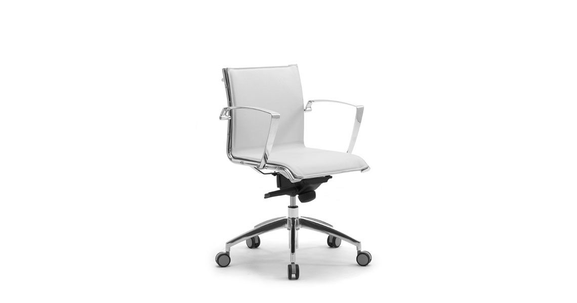 seating-office-chairs-conference-w-chrome-frame-origami-lx