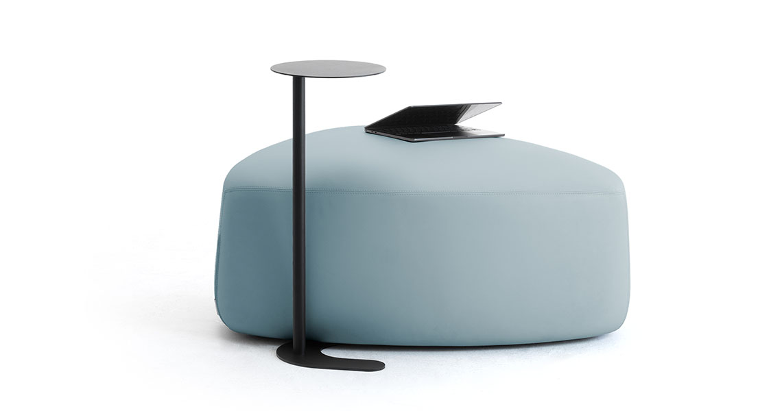 c-shaped-table-f-modern-pouf-armchair-sofa-orion-img-03