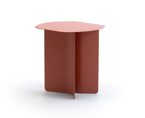 coloured-coffee-table-modern-metal-slim-slide-01