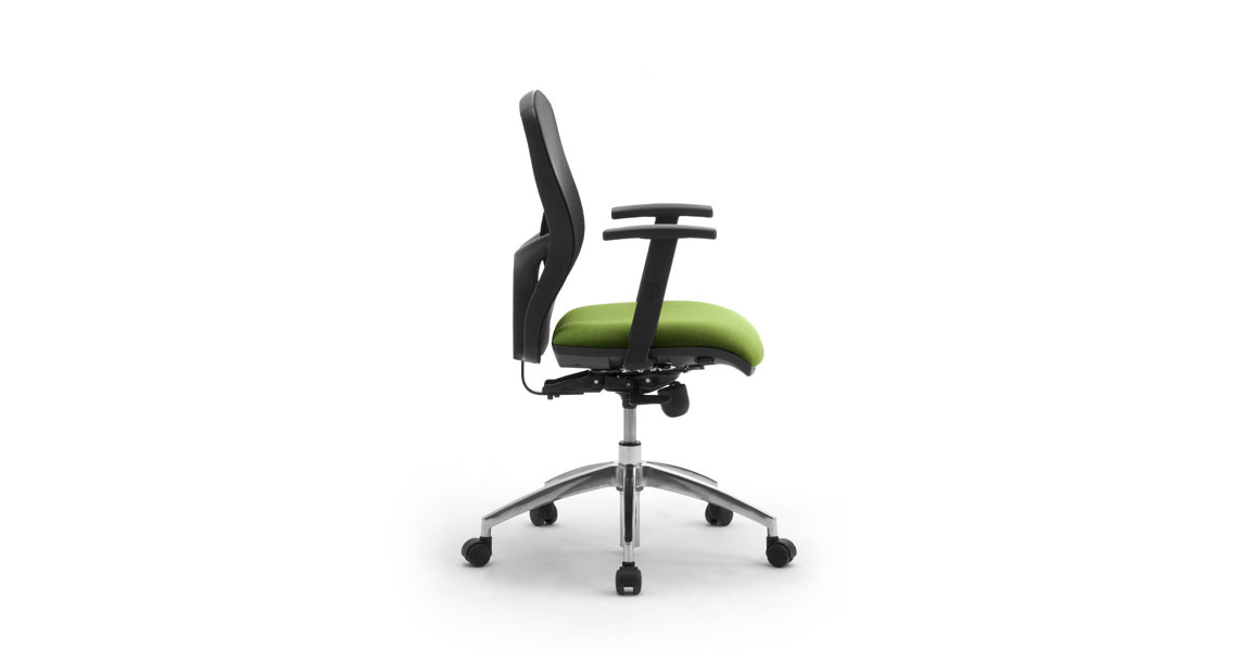 white-or-grey-task-office-chairs-w-mesh-sprint-re